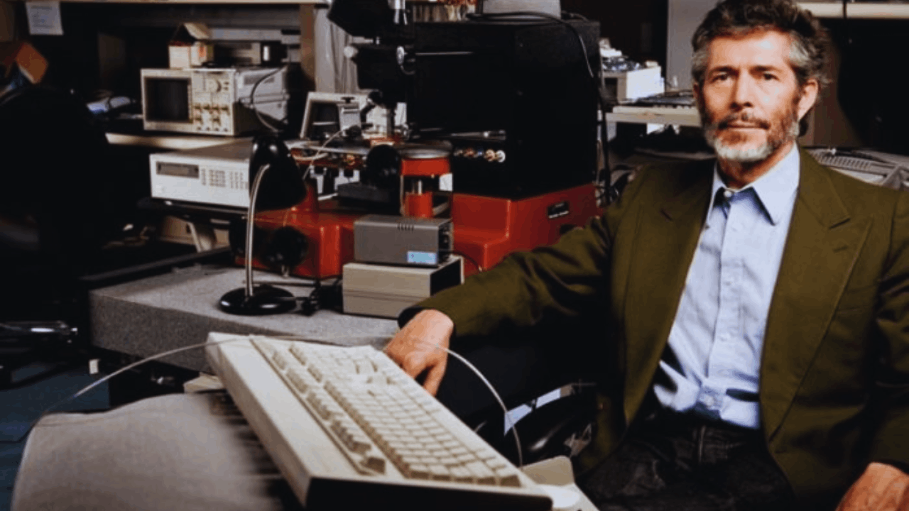 10 Billionaires Who Live Like Ordinary People